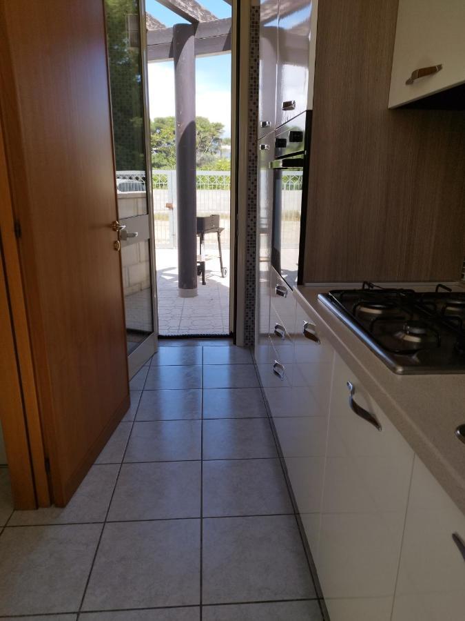 Casa Vacanze Il Sorriso Di Emi Torre Suda Εξωτερικό φωτογραφία
