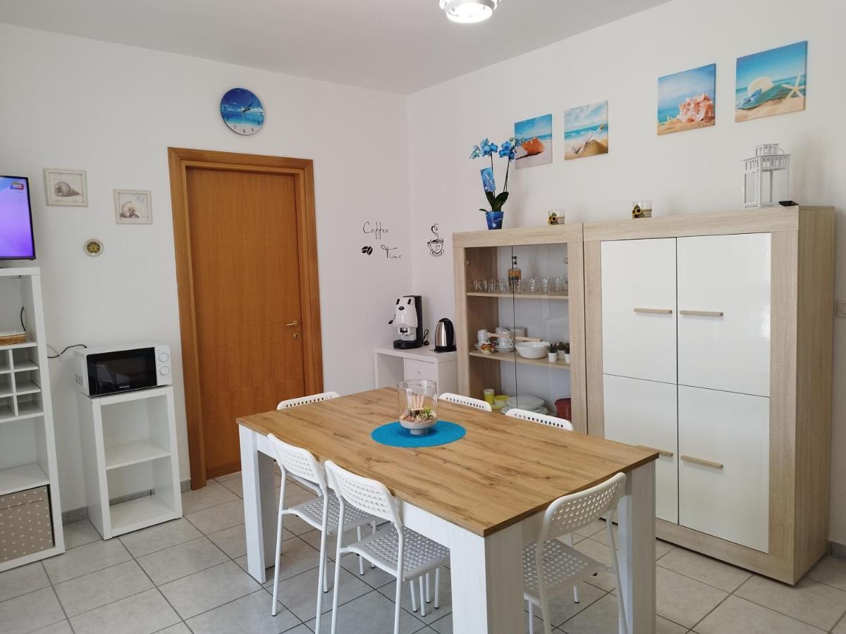 Casa Vacanze Il Sorriso Di Emi Torre Suda Εξωτερικό φωτογραφία