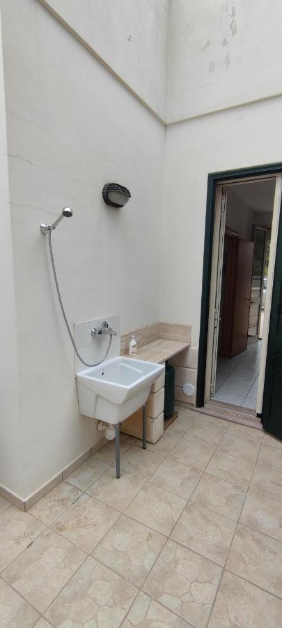 Casa Vacanze Il Sorriso Di Emi Torre Suda Εξωτερικό φωτογραφία